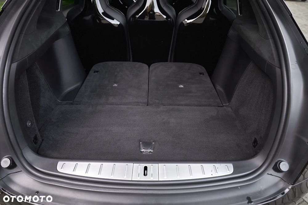Tesla Model X 90 D - 23