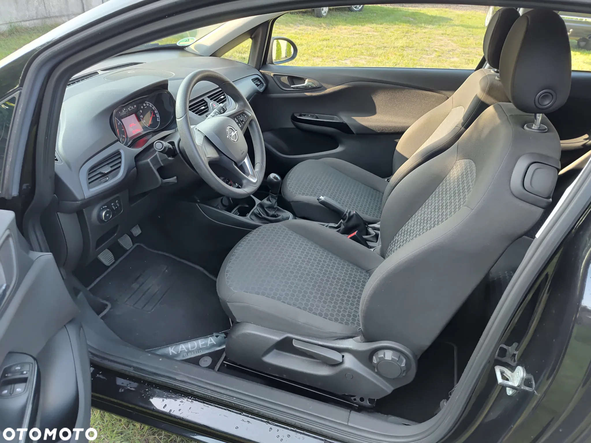 Opel Corsa 1.2 120 Jahre - 12