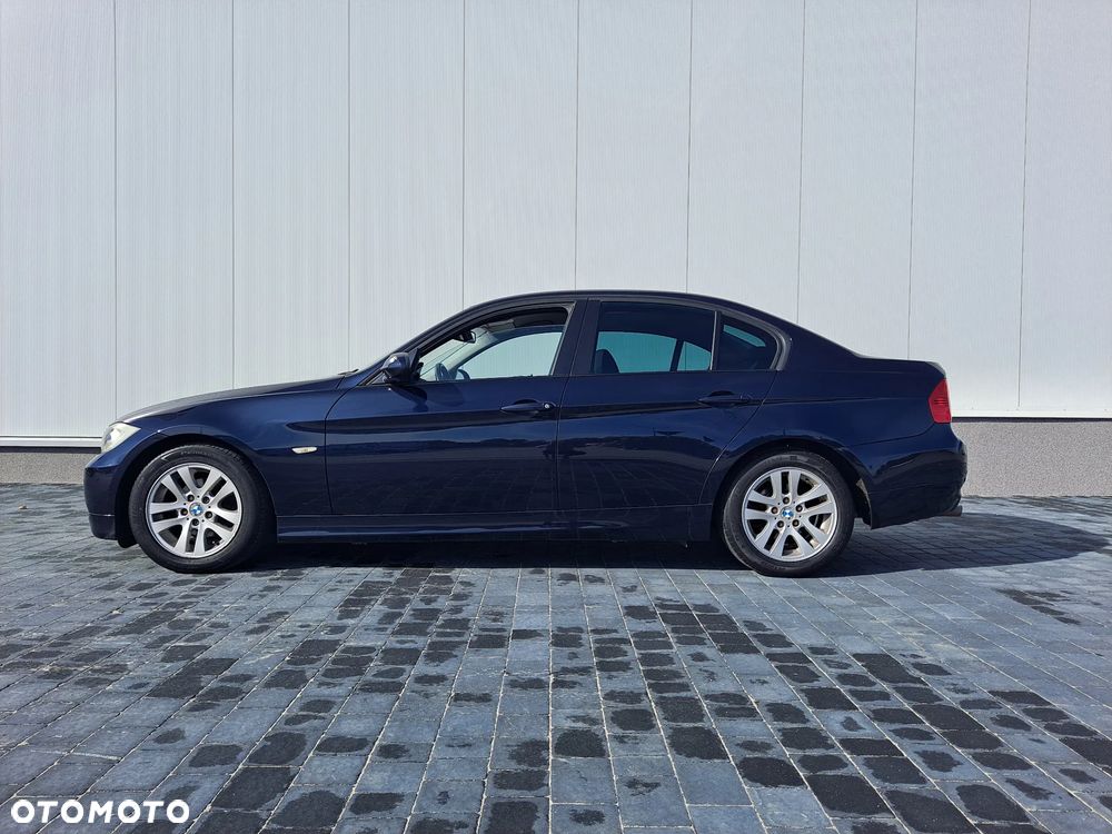 BMW Seria 3 320i - 17