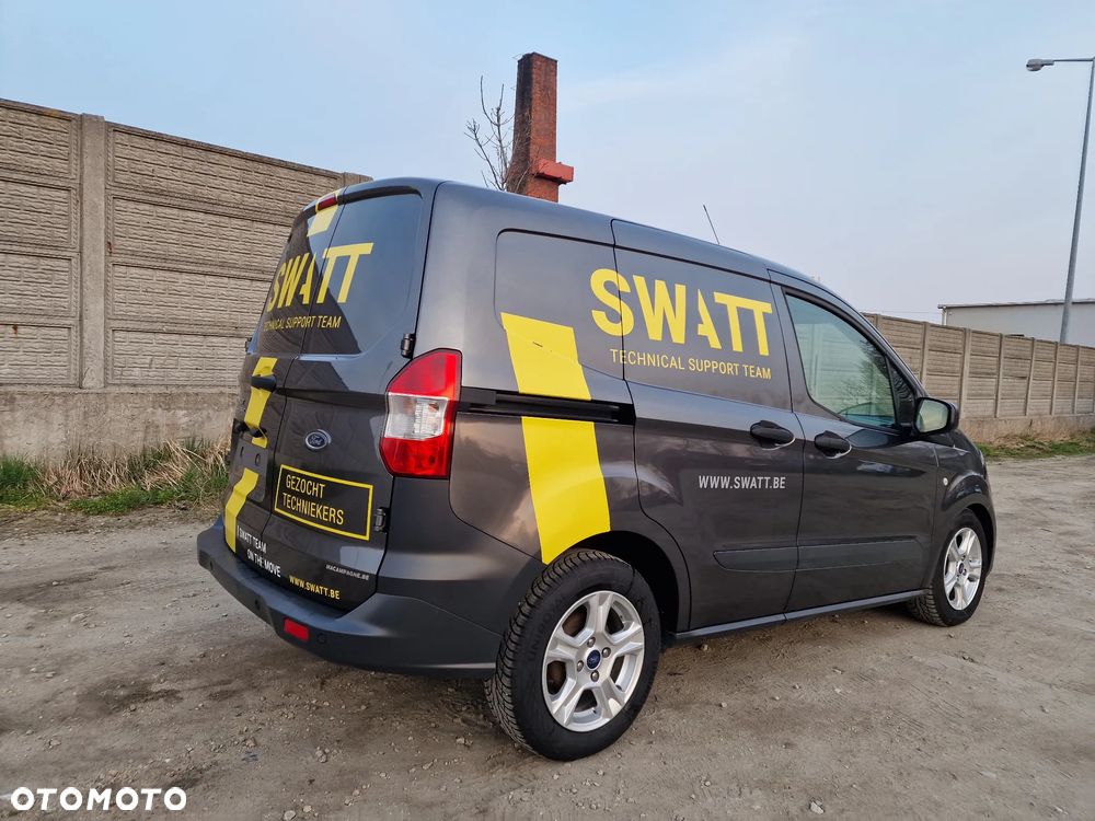Ford Transit Courier - 6