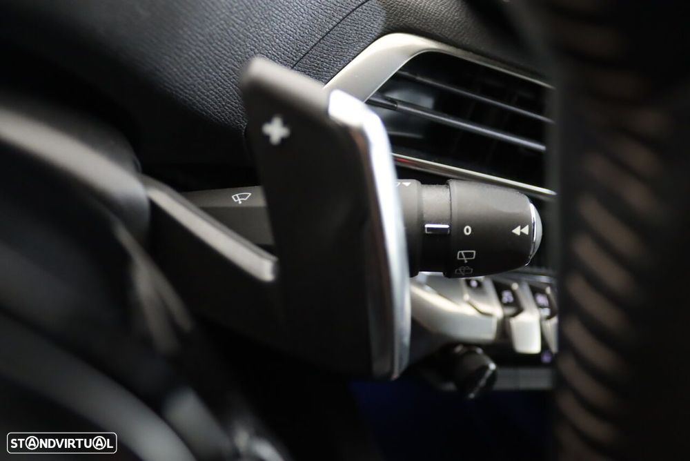 Peugeot 3008 1.6 Hybrid Allure Pack e-EAT8 - 16