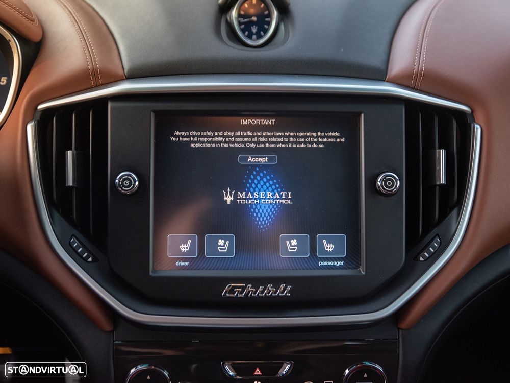 Maserati Ghibli Auto - 23