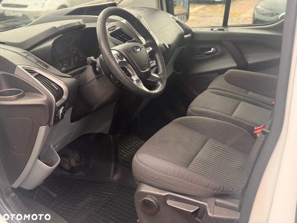 Ford Transit Custom - 9