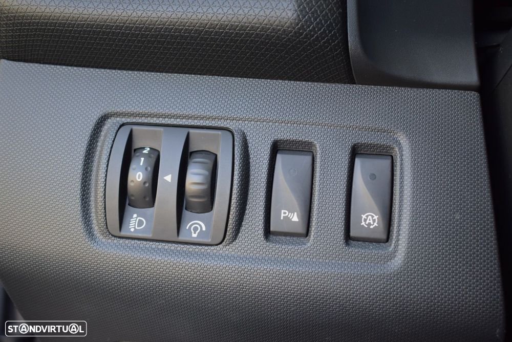 Renault Clio Sport Tourer 1.5 dCi Dynamique S 82g - 18