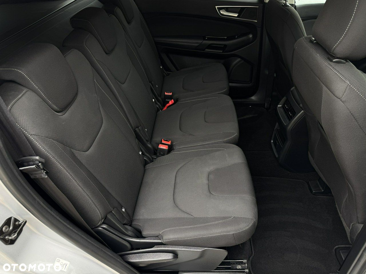 Ford S-Max - 21