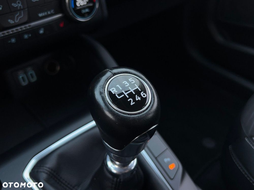 Ford Kuga - 26