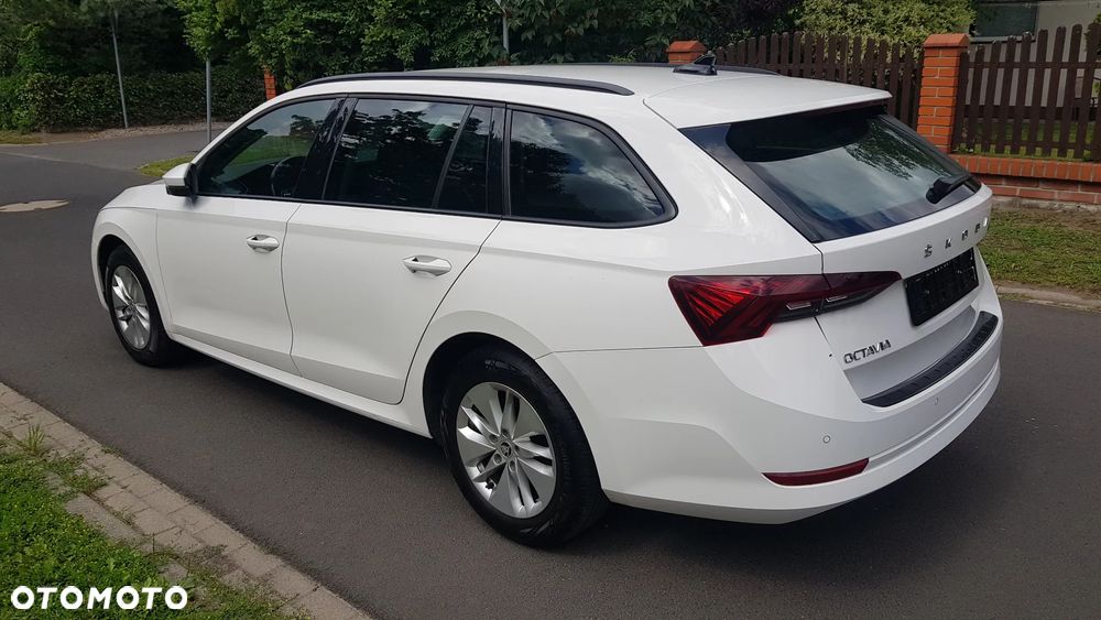 Skoda Octavia 2.0 TDI Edition Plus - 11