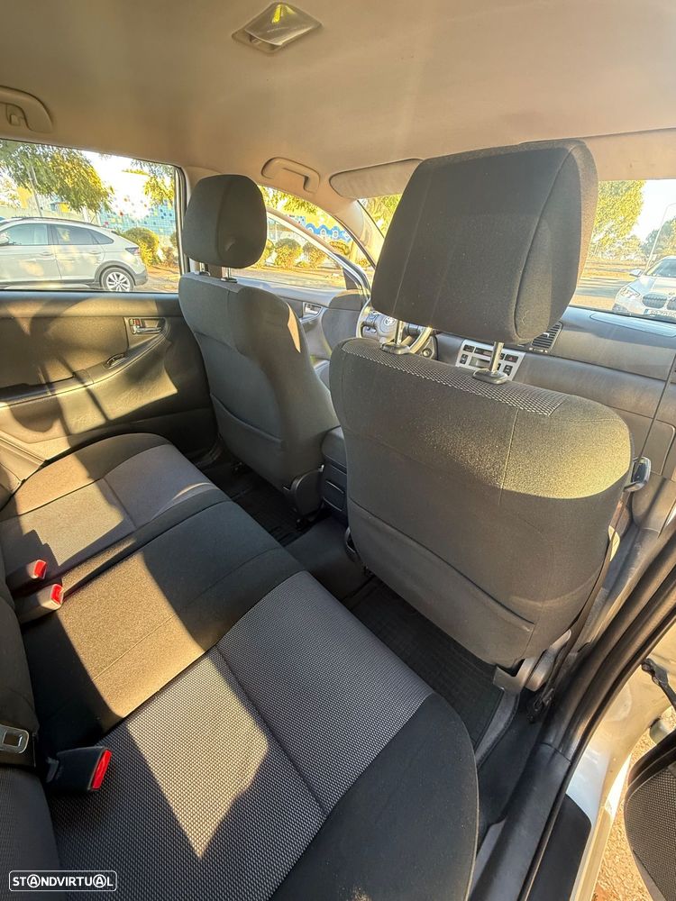 Toyota Corolla 1.4 D-4D - 10