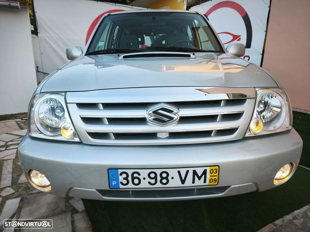 Suzuki Grand Vitara XL-7 2.0 HDi - 37