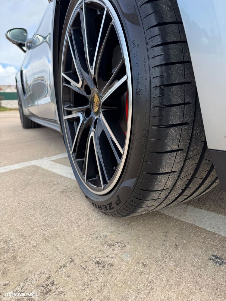 Porsche Panamera 4 E-Hybrid Platinum Edition com PDLS - 22