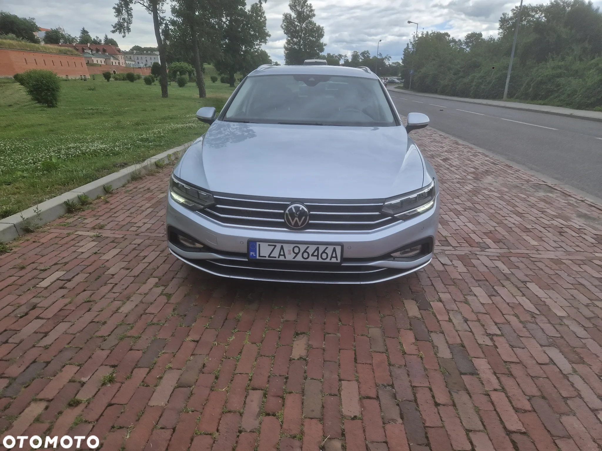Volkswagen Passat 2.0 TDI 4Mot Elegance DSG - 3