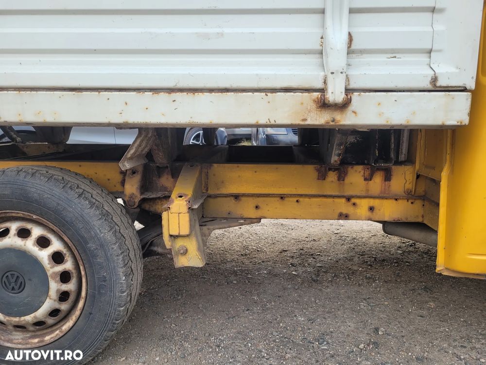 Volkswagen Transporter - 15