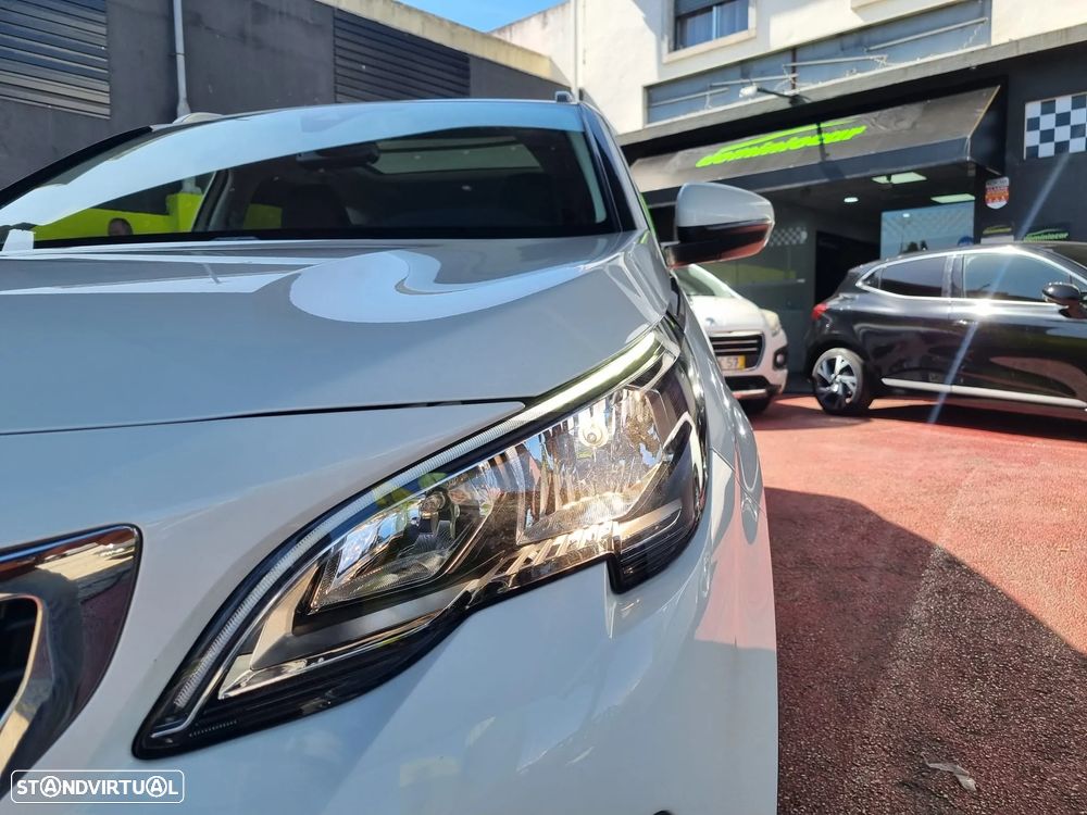 Peugeot 3008 1.2 PureTech Allure Pack EAT8 - 20