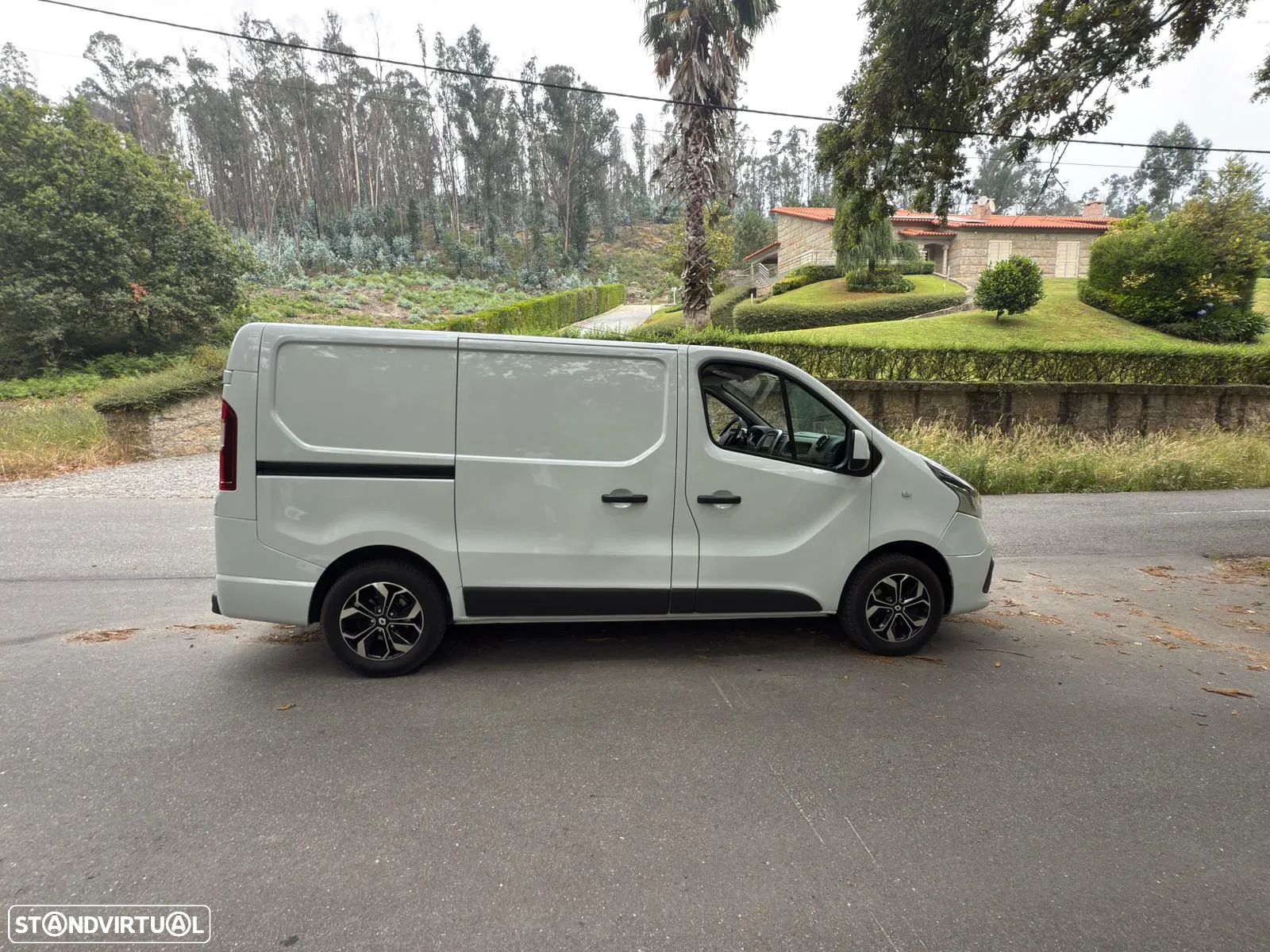 Renault Trafic - 1