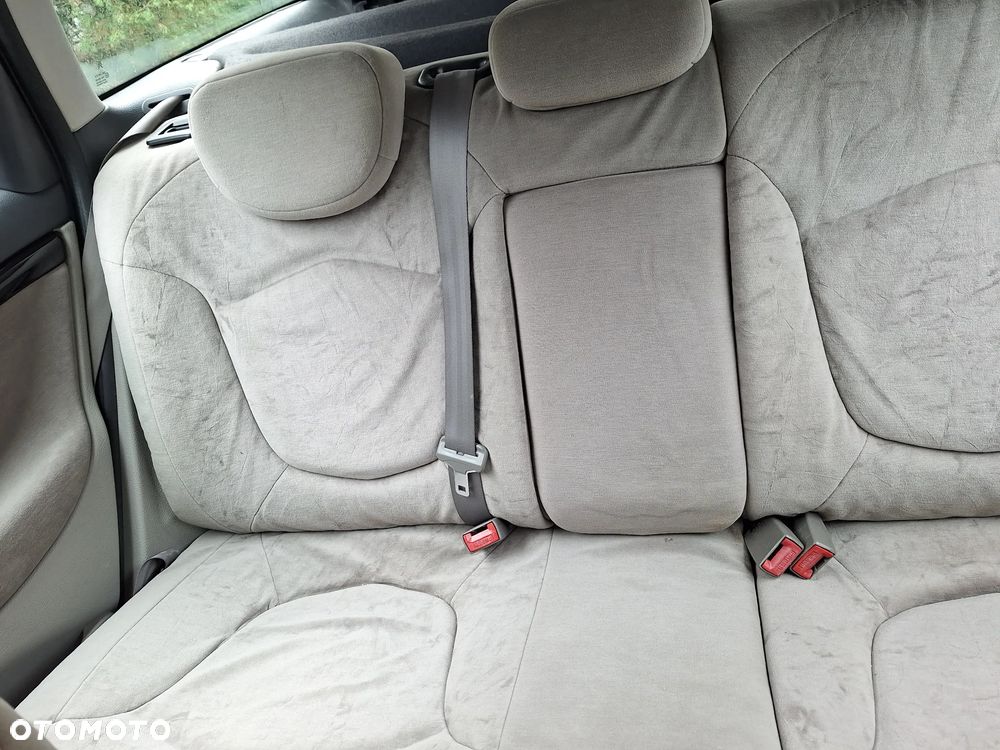 Citroën C5 II Break 1.6 HDi Impress - 8