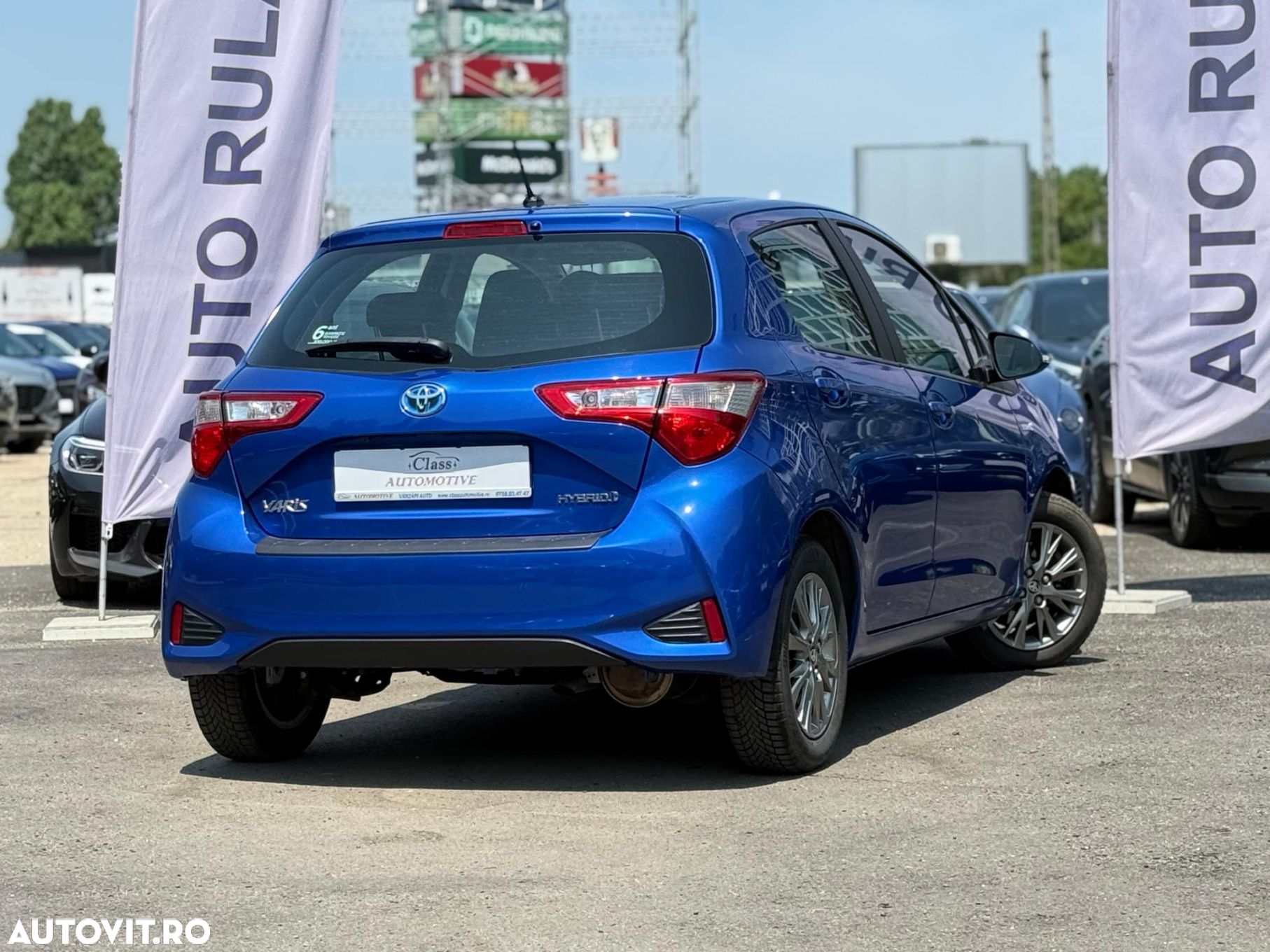 Toyota Yaris - 8