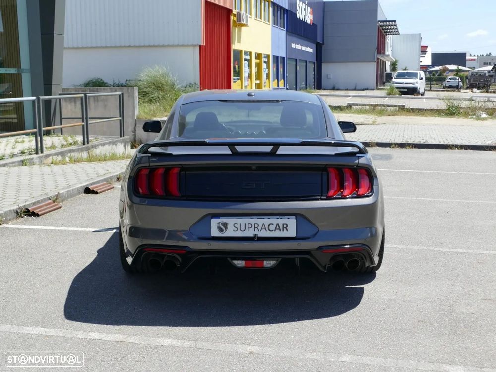 Ford Mustang - 6