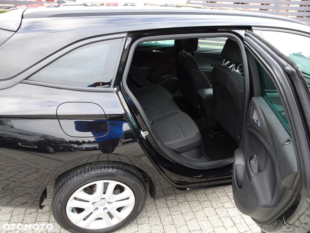 Opel Astra 1.6 CDTI Enjoy - 16