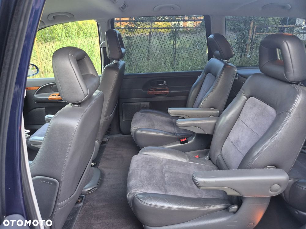 Volkswagen Sharan - 24
