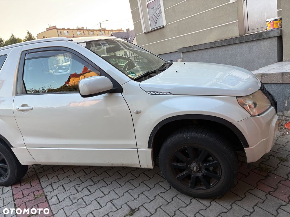 Suzuki Grand Vitara 1.6 - 8