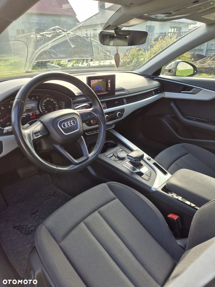 Audi A4 Avant - 11