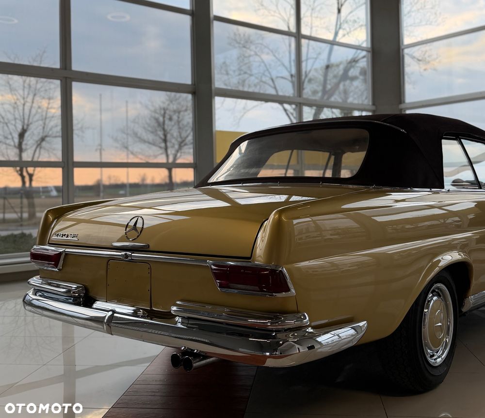 Mercedes-Benz 280 - 13