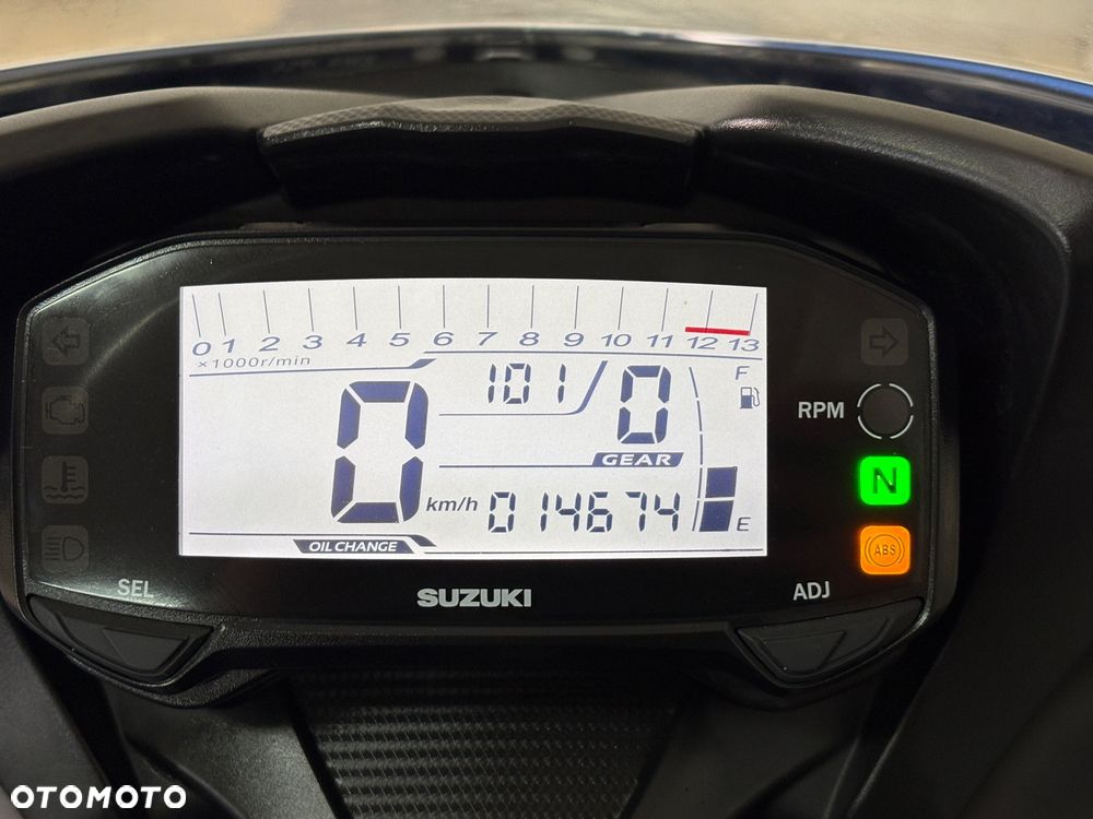 Suzuki GSX-R - 13