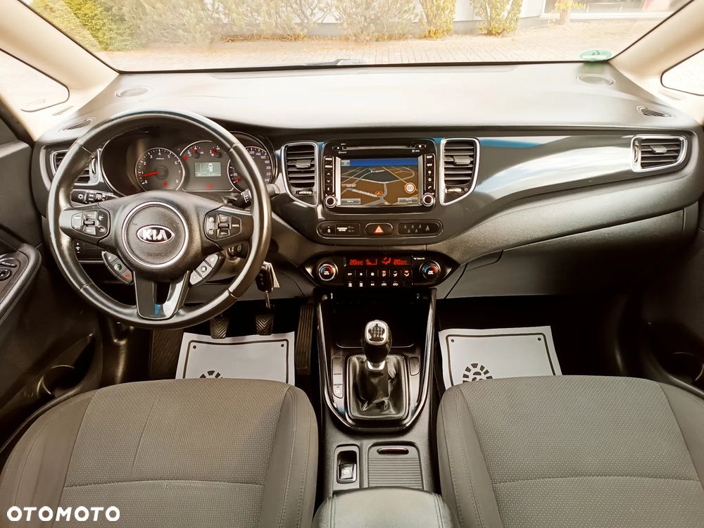 Kia Carens 1.6 GDI L 7os EU6 - 24