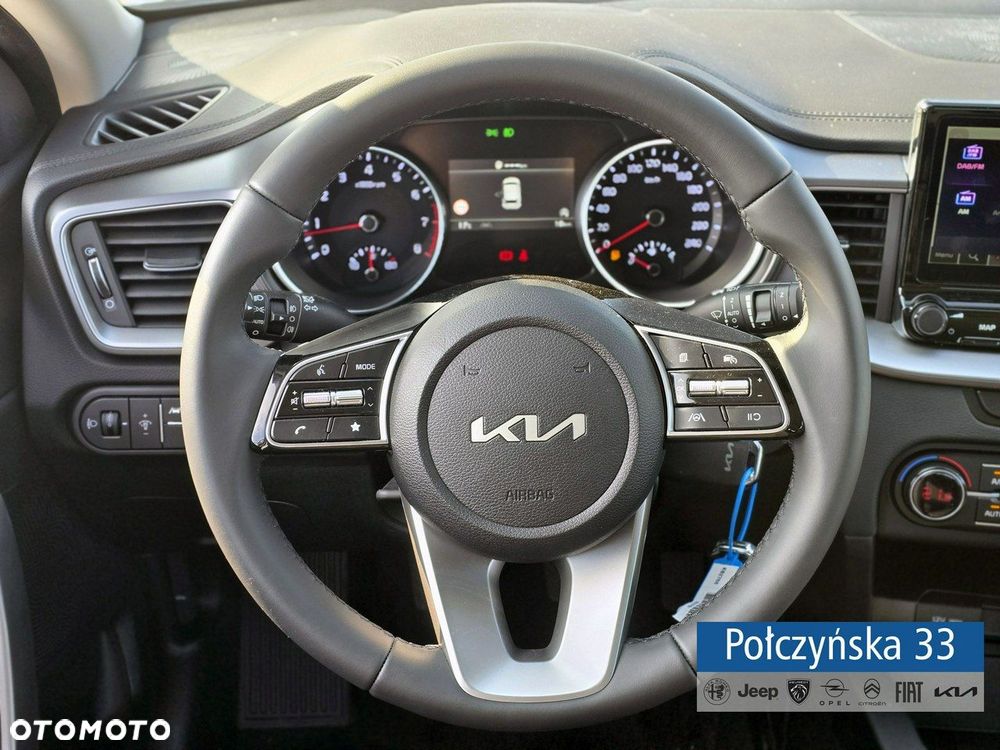 Kia Ceed - 30