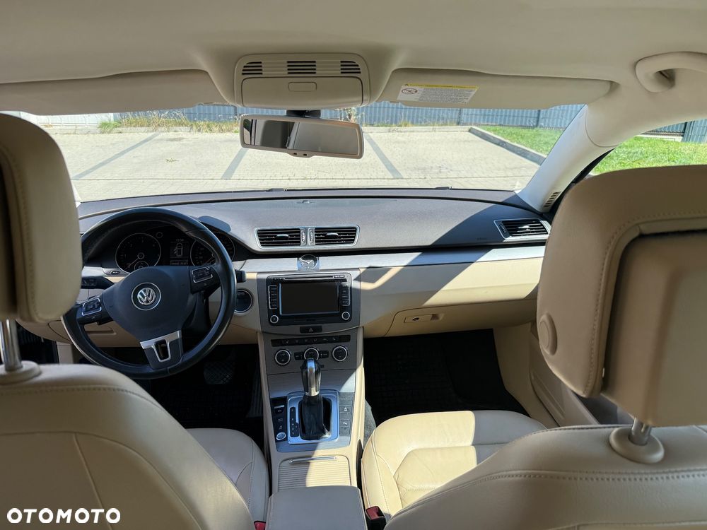 Volkswagen Passat 2.0 TDI Comfortline DSG - 16