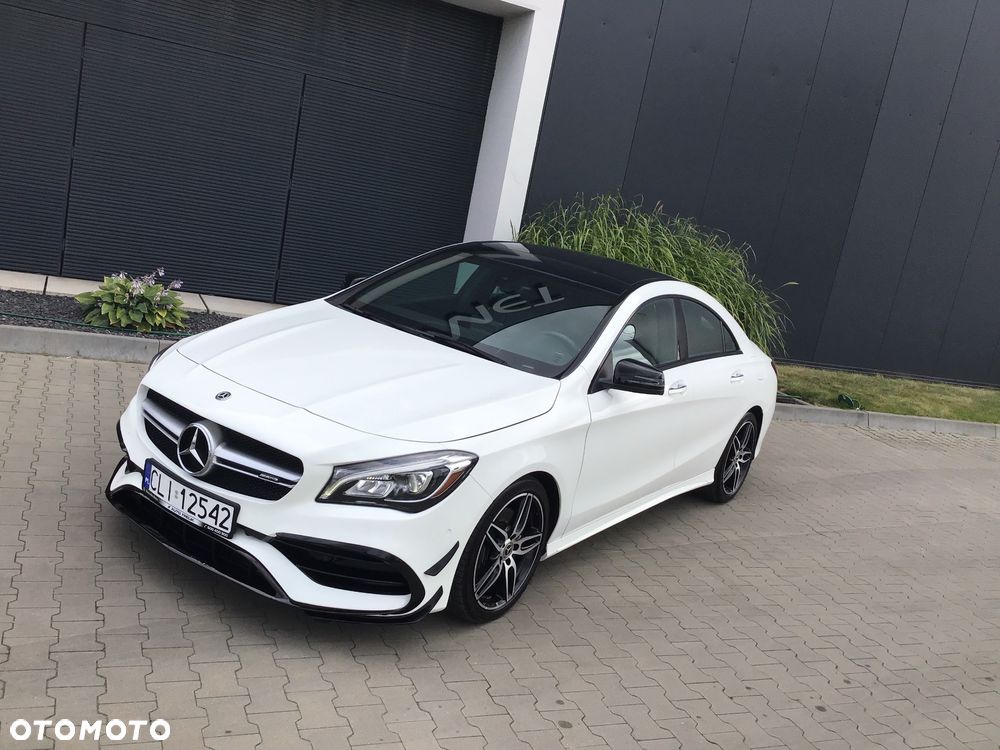 Mercedes-Benz CLA 250 4Matic 7G-DCT AMG Line - 1