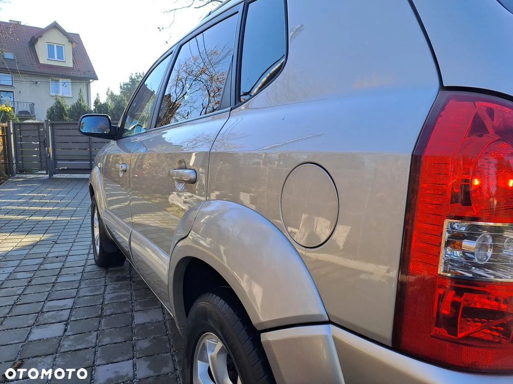 Hyundai Tucson 2.0 CRDi Premium - 8