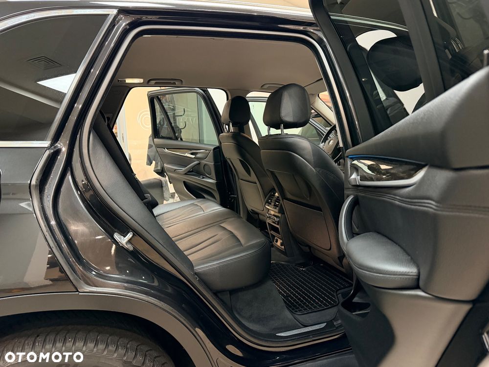 BMW X5 xDrive40d - 29