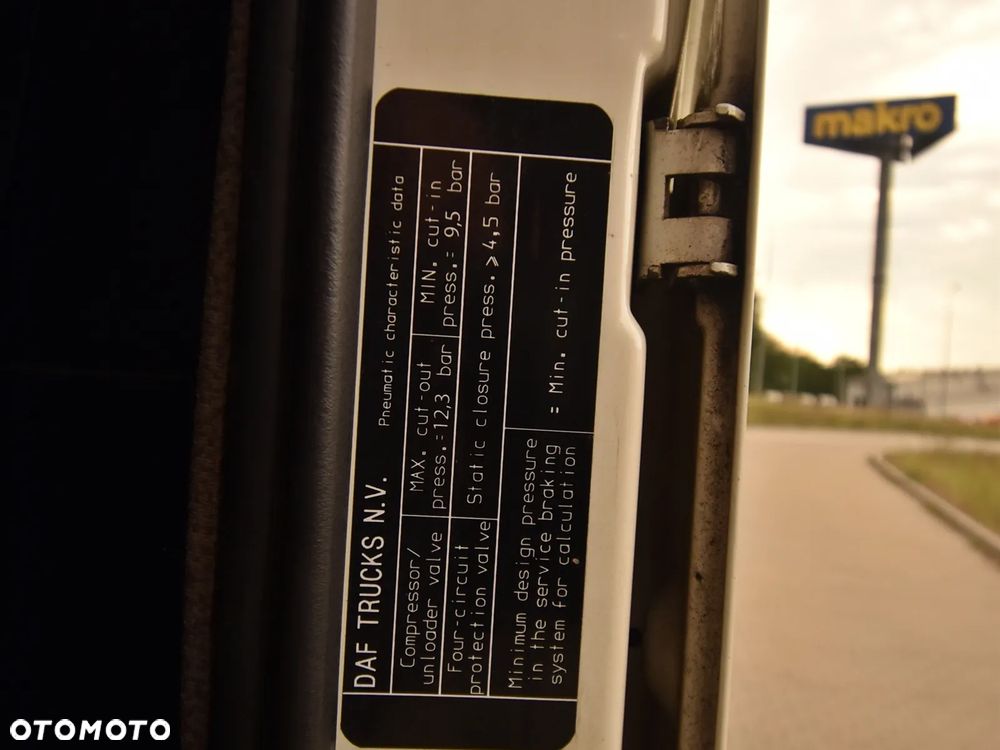 DAF XF - 24