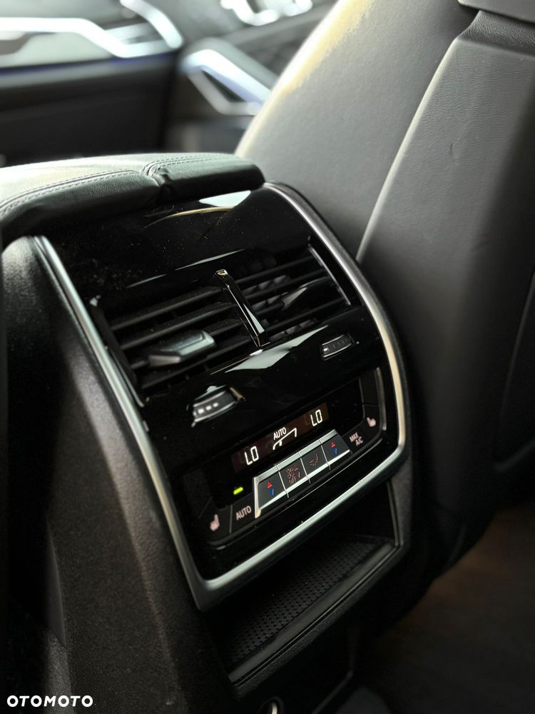 BMW X6 - 21