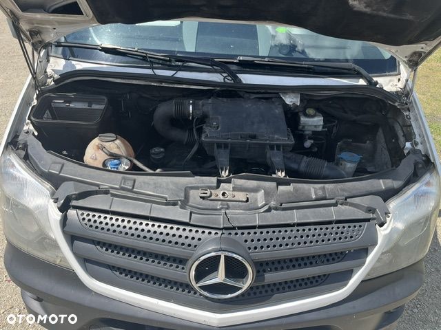 Mercedes-Benz Sprinter - 9