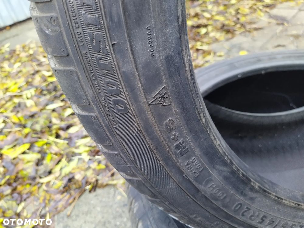 Opony Dunlop 235/45/20 - 4