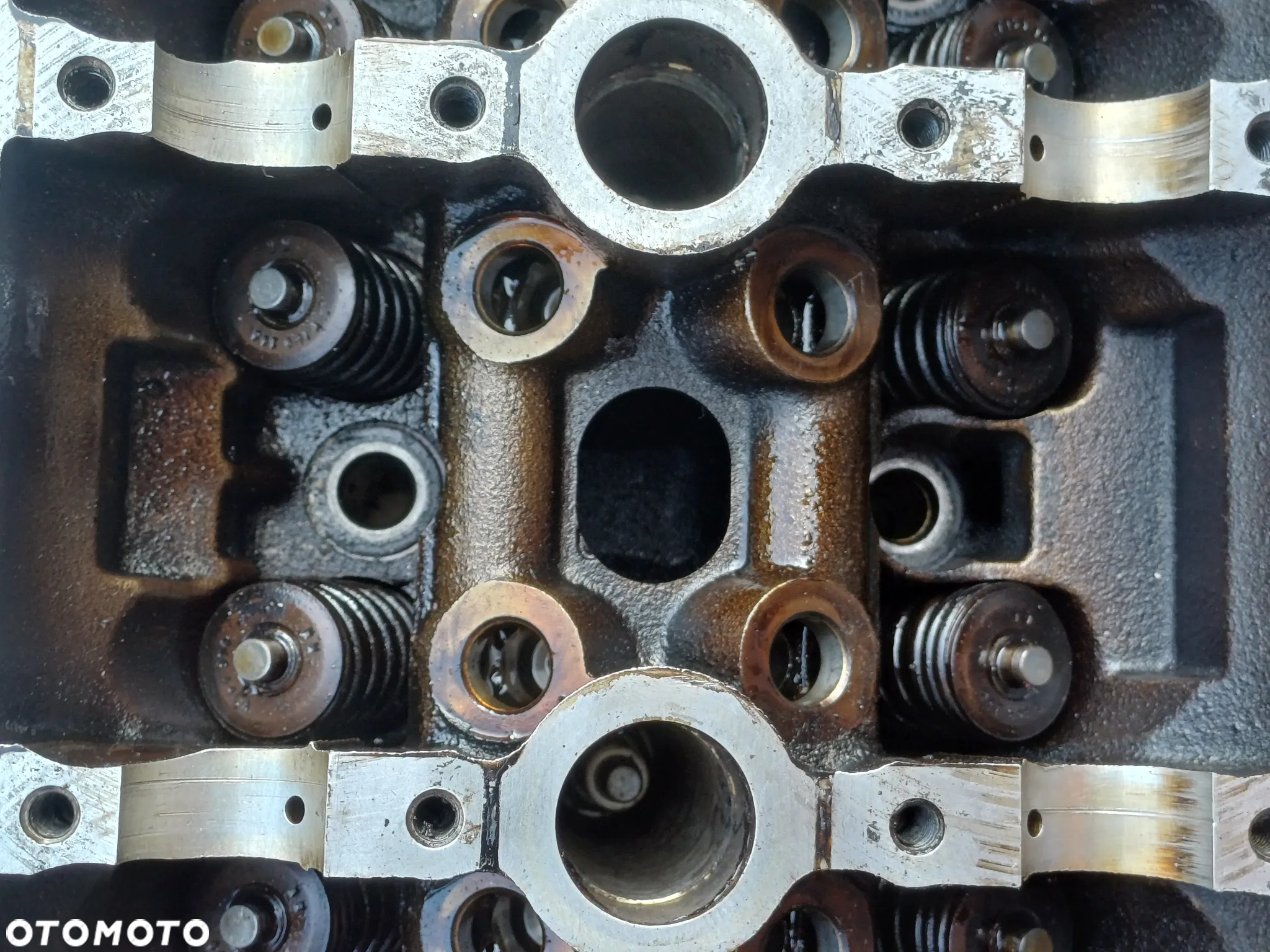 Głowica 06F103373 2.0 TFSI AXX wałki - 11