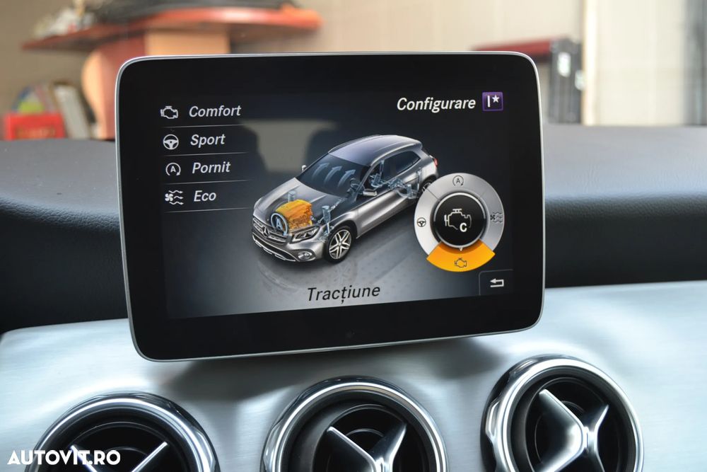 Mercedes-Benz GLA 200 7G-DCT AMG Line - 29
