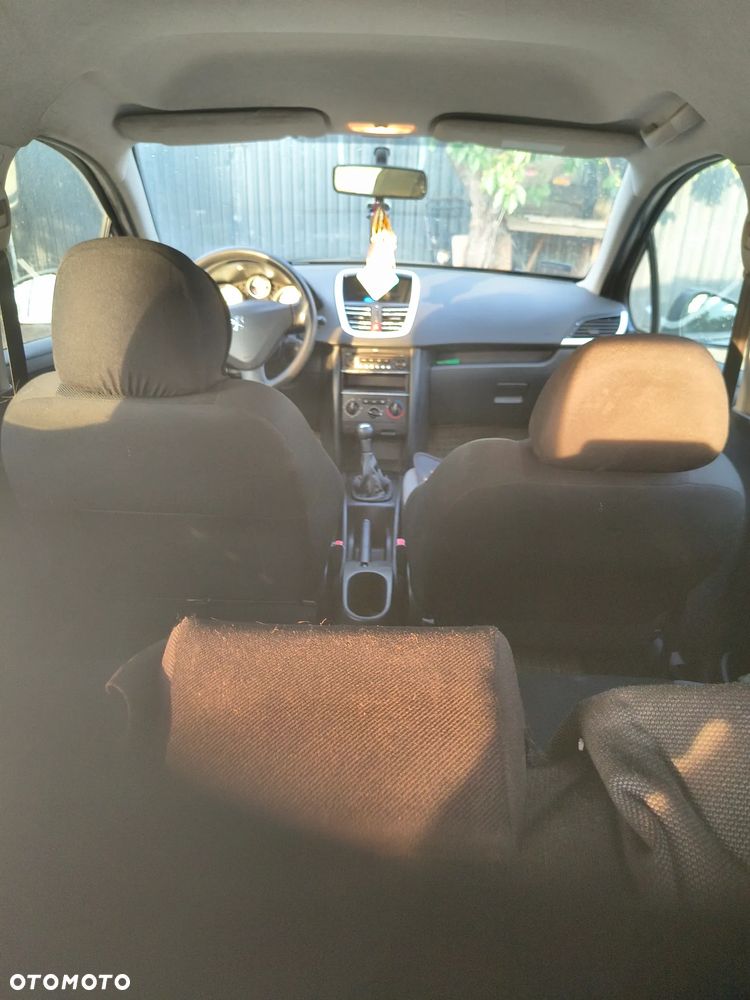Peugeot 207 1.6 HDi - 4