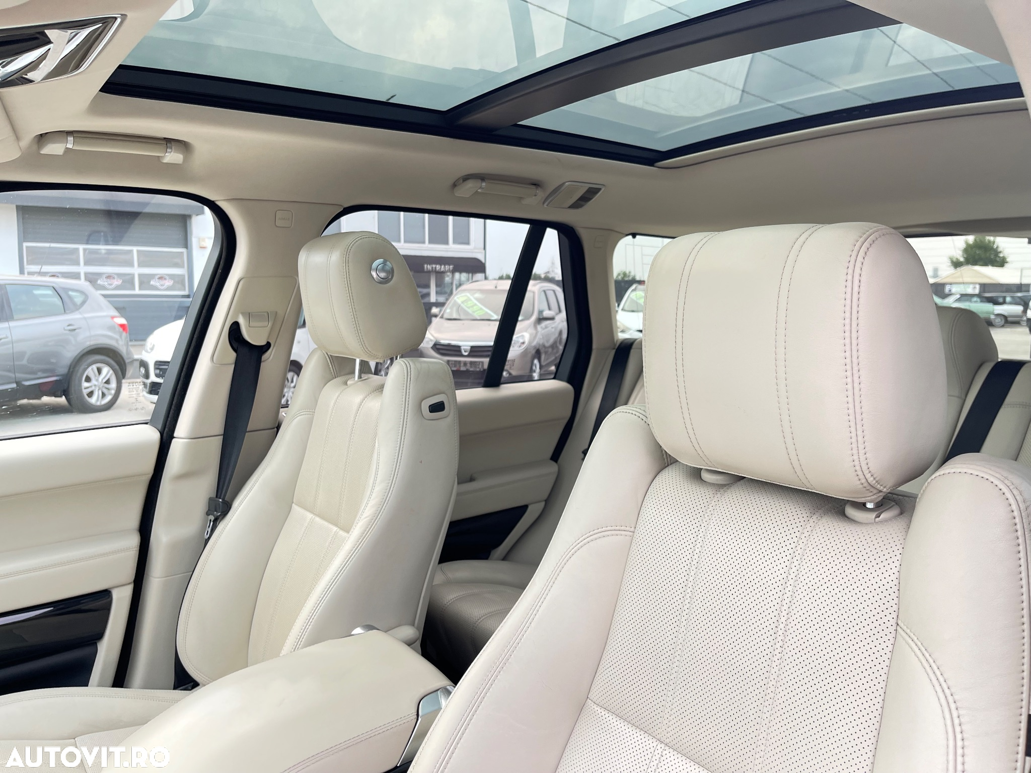 Land Rover Range Rover Vogue - 13