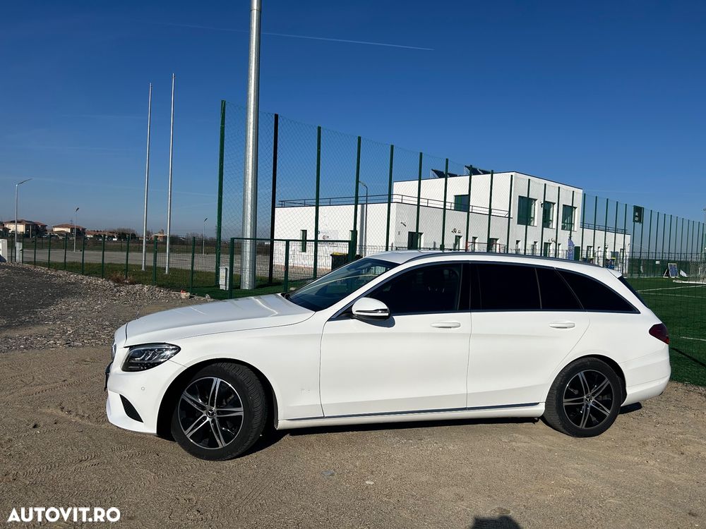 Mercedes-Benz C - 12