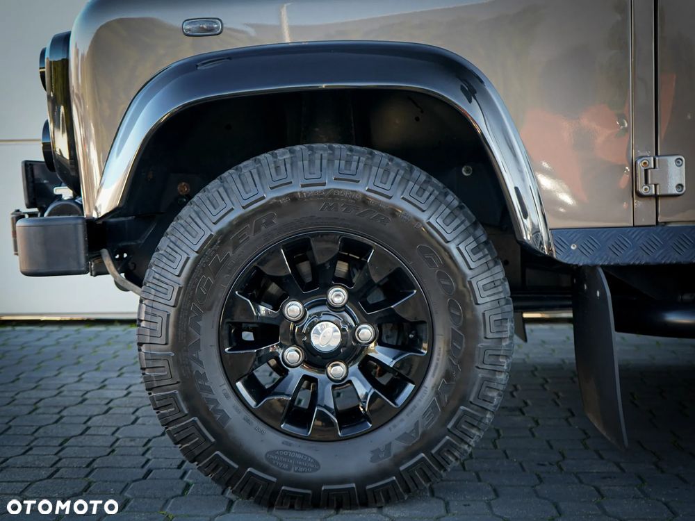 Land Rover Defender 2.4 TD4 HCPU S - 13