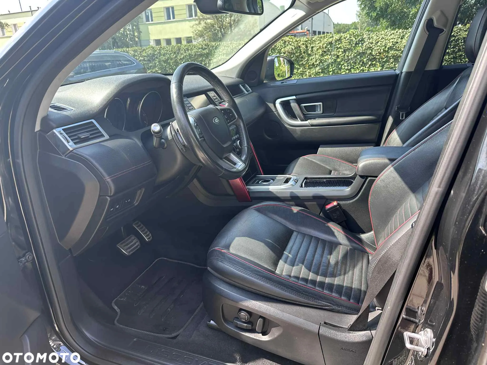 Land Rover Discovery Sport 2.0 D150 R-Dynamic HSE - 12