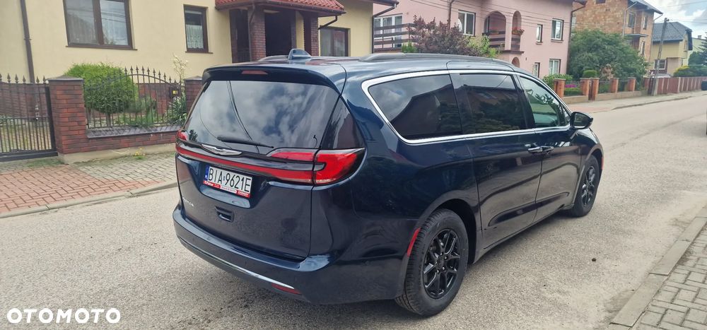 Chrysler Pacifica - 9
