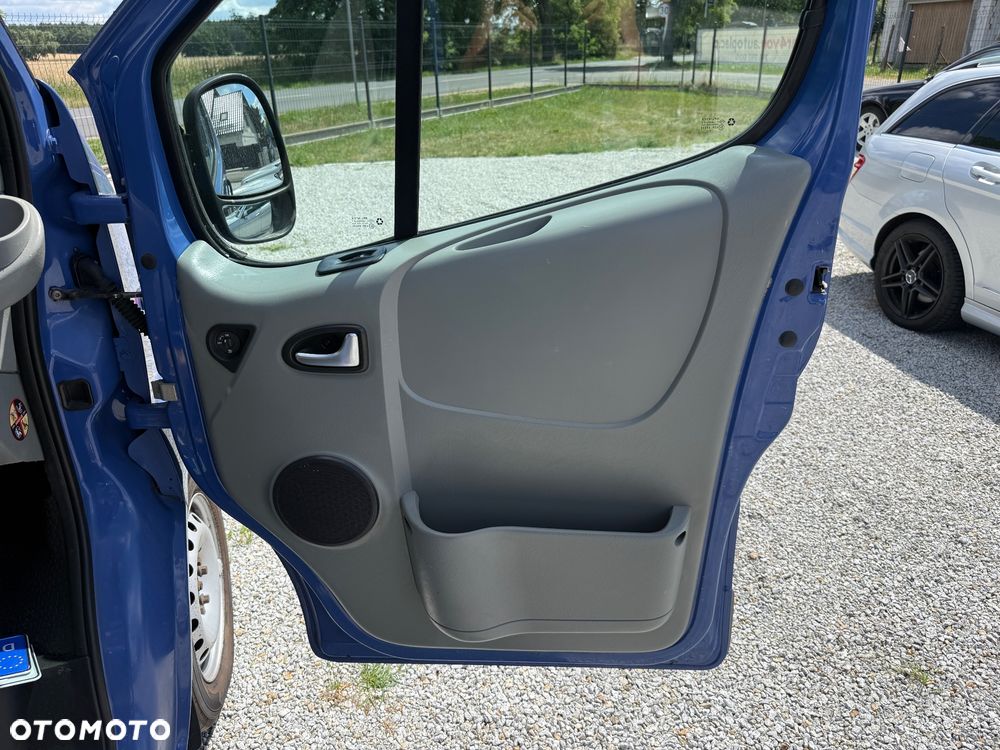 Opel Vivaro - 28