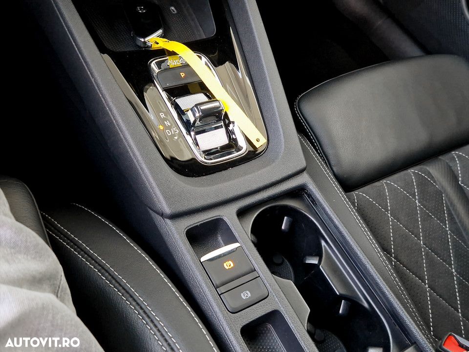 Skoda Octavia 2.0 TDI DSG RS - 16