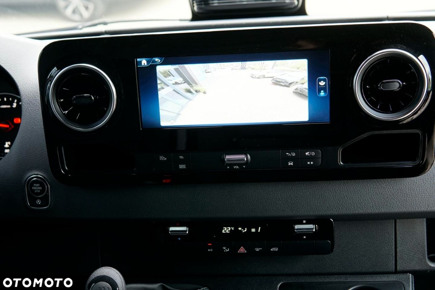 Mercedes-Benz Sprinter - 14