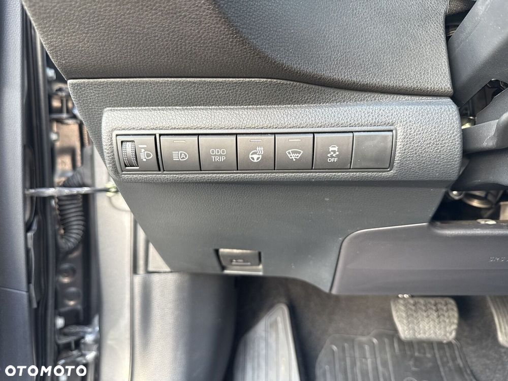 Toyota Corolla 1.8 Hybrid Comfort - 23