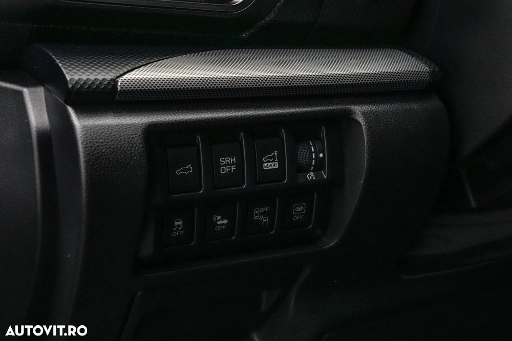 Subaru Forester 2.0 e-Boxer MHEV LinearTronic Premium - 23